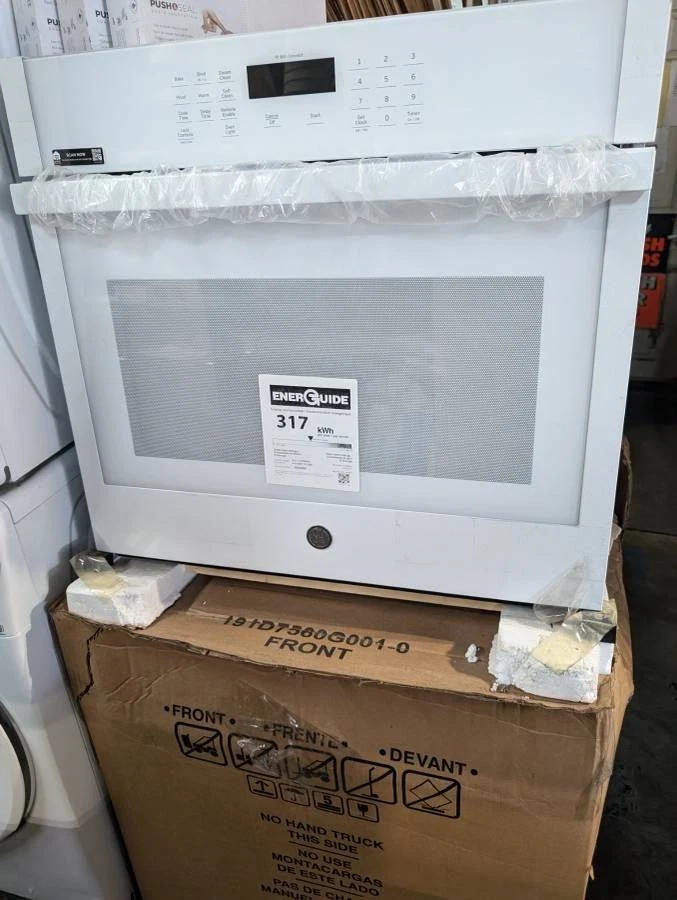 GE 30-in Smart Single Electric Wall Oven Self Steam Cleaning White JTS3000DNWW - Image 1 of 4