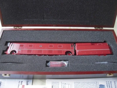Liliput L131541- Stromlinienlok BR 05 003 DRG- limitiert Holzkassette- neuwertig - Bild 1 von 4