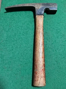 Vintage Plumb 24 oz Masonry Brick Hammer – USA – Chisel Blade & Square Face - Picture 1 of 17