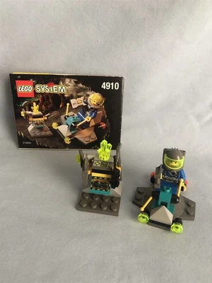 LEGO set 4910 Hover Scout VINTAGE ROCK RAIDERS 100% complete w/ instructions - Image 1 of 4