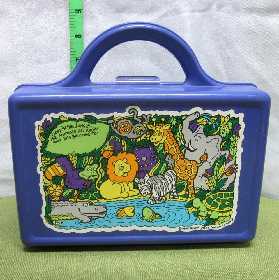 DEEP IN JUNGLE caja de lápices Rain Forest estuche de transporte de plástico 1995 cebra y tucán Foto 1 de 3