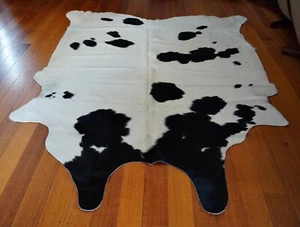 Un hermoso abrigo suave - Alfombra de cuero de vaca frisia margarita Call Me encantadora - Imagen 1 de 9