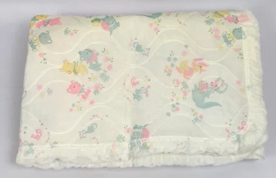 Manta acolchada de nailon vintage para bebé animales cuna volantes edredón pastel 43x36 EE. UU. Foto 1 de 4