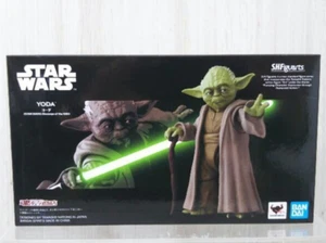 Master Yoda Star Wars S.H.Figuarts Revenge of the Sith Bandai Action Figure NEW - Picture 1 of 8
