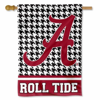 Bandera de casa de dos lados con patrón de pata de gallo de la Universidad de Alabama Foto 1 de 4