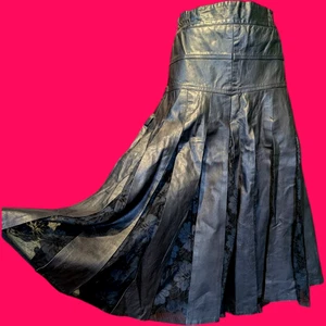 FALDA MIDI PLISADA DE CUERO Y ENCAJE AÑOS 80 DE COLECCIÓN punk rock gótico grunge biker retro L Cl - Imagen 1 de 13