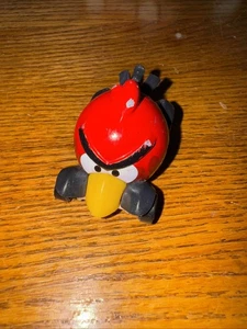 2012 ROVIO ENTERTAINMENT ANGRY BIRDS RED BIRD 2" DIECAST CAR WITH YELLOW - Picture 1 of 2
