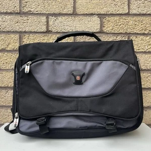 Wenger Swiss Gear 17” Laptop Messenger Bag Padded Black Multi Compartments - Afbeelding 1 van 9