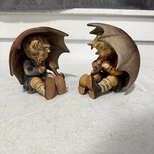 Hummel Goebel Figurine Umbrella Boy & Girl TMK 4 # 152/0 A & # 152/0 B - Picture 1 of 9