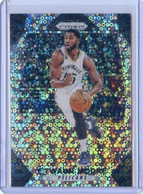 2017-18 Panini Prizm Silver NO. 128 E'Twaun Moore - New Orleans Pelicans - Image 1 of 3
