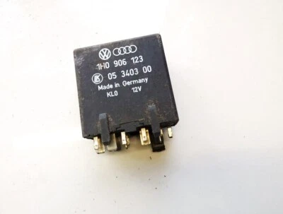 Volkswagen Golf 1992 Relay module 1H0906123, 05340300 #991832-16 — 第 1/2 张图片