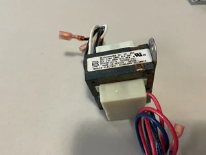 BRYANT CARRIER PAYNE HT01BC115-A 120V/24V 40VA TRANSFORMER BE151840GDD - Picture 1 of 5