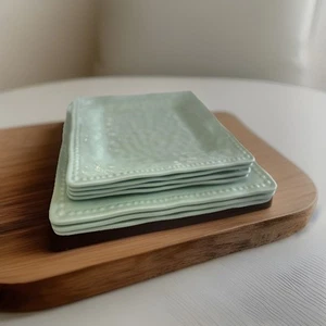 Set of 7 Tommy Bahama Seafoam Green and Melamine Dinner Plates - Picture 1 of 7