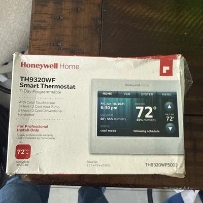 Honeywell Wi-Fi 9000 7-Day Programmable Thermostat (TH9320WF5003) / New - Image 1 of 4