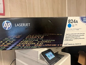 HP LaserJet 824A for CM6015 Printer Toner CB381A Cyan sealed box - Picture 1 of 1