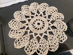 Application ancienne ou petit napperon crochet écru 16 cm attrape rêve T15-12 - Picture 1 of 4