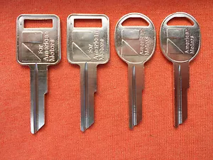 4 AMC AMX JAVELIN GREMLIN PACER HORNET MATADOR KEY BLANKS 70 - 84 - Foto 1 di 1