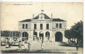 CP 64 - Pyrénées-Atlantiques - Pontacq - Place de la Mairie - Picture 1 of 2