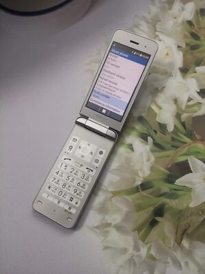 KYOCERA 902KC DIGNO-Unlocked Android Sliver  Fashion Waterproof  Flip smartphone - Image 1 of 4