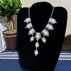 VTG White Rhinestone Statement Necklace Silvertone Chunky 18" with 5" Extension - Picture 1 of 6