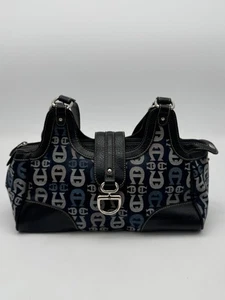 Etienne Aigner Schultertasche Handtasche blau Signature Logo Print - Bild 1 von 8