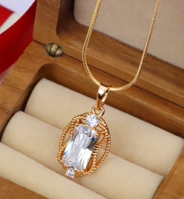 Elegante Colgante Rectángulo Blanco con Marco de Cuerda Dorada y Cristales, XPPT1684 Foto 1 de 4