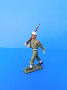 STARLUX / ARMEE D AFRIQUE LEGION ETRANGERE : SOLDAT AVEC FUSIL AU DEFILE - Imagen 1 de 6