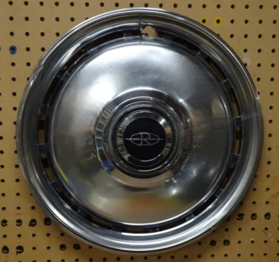 Cubierta de rueda tapacubos Buick Riviera 15" vintage OEM 1979-1985 01260401 Foto 1 de 4