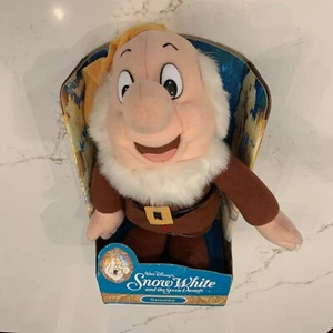 Walt Disney Snow White and the Seven Dwarfs "Sneezy" New in Original Box Plush - Picture 1 of 9