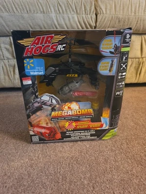 Air Hogs Megabomb Helicopter Bomb Dropping R/C Heli New Sealed In Box Rare - Image 1 of 4