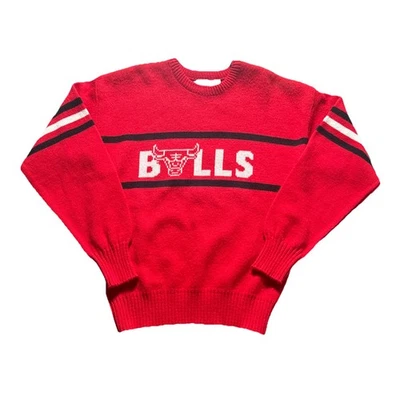 Chicago Bulls Sweater Medium Cliff Engle Mens Red Vintage Made In USA  - Image 1 of 4