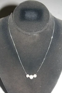 Nachlass 14kt Weißgold 18" Kette mit 3 Weißgoldkugeln geätzt mit Sternen KOSTENLOSER VERSAND - Bild 1 von 3