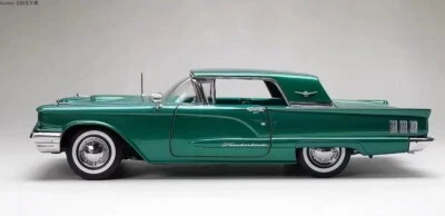 SUNSTAR  1/18 Scale Diecast 39308 - 1960 Chrysler 300C - Image 1 of 4