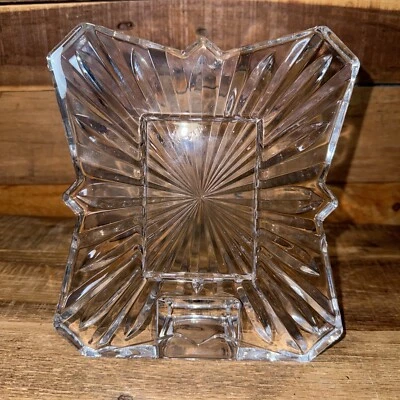 Marco de fotos de vidrio de 7" Mikasa Crystal Royal Suite se adapta a fotos de 2,5" x 3,5" Foto 1 de 4