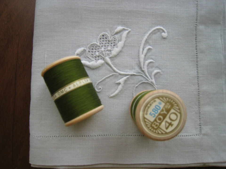 DMC  2 bobines bois ancien coton a broder beauvais ALSA n° 40  vert 580  - Photo 1/1