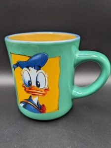 Disney Donald Duck Diner Style Kaffeebecher Tasse grün außen gelb innen - Bild 1 von 5