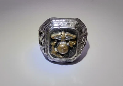 Vintage H&H Sterling Silver USMC Marine Corps Emblem Eagle Ring - Image 1 of 4
