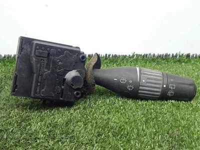 7701036541 COMANDO PULITO / LIMPIA TRASERO / 10.PIN / 37451 PER RENAULT SAFRANE Foto 1 de 4