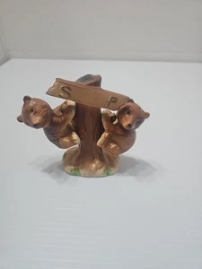 Cachorros de oso de colección colgando en el tronco de un árbol salero y pimentero osos de Japón - Imagen 1 de 5