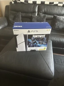 PlayStation 5 Slim Disc Edition 1TB Only 2 Months Old With Fortnite Cobalt Code - Picture 1 of 4