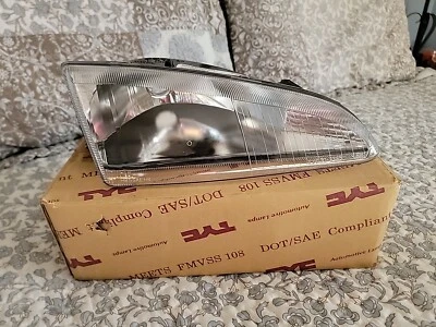 NEW Headlight Drivers Side Headlamp for 95-97 Dodge Intrepid TYC 20-3385-01 - Image 1 of 4