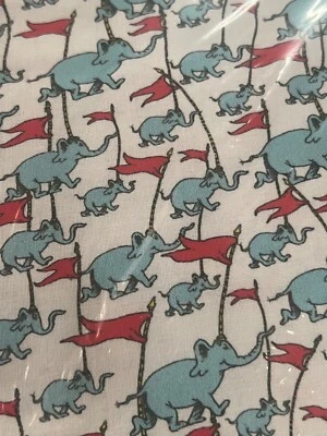 A Little Dr. Seuss White with Blue Elephants ADE-20826-203 CELEBRATION by Dr. Se - Imagem 1 de 2