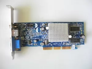 Scheda video interna usata Ati 9200SE GV-R92S128T 128mb VGA S-Video Comp AGP - Foto 1 di 2