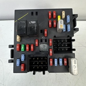 2005-2007 Hummer H2 Dash Cabin Interior Junction Fuse Relay Box 15266952 - Picture 1 of 13