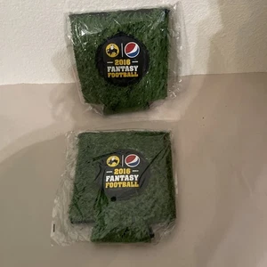 Menge 2 Kunstrasen Koozie 2016 Fantasy Football Brandneu - Bild 1 von 2