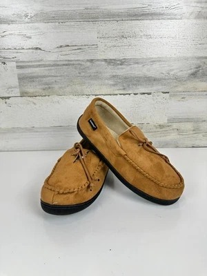Chinelo Isotoner Masculino Microsuede com Espuma de Memória de Refrigeração para Interior/Exterior, 12M - Imagem 1 de 4