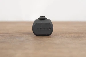 Garmin Speed Sensor ANT+ Cycling Road Bike + Mount - Picture 1 of 5