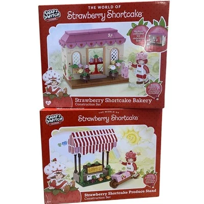 Pair of Strawberry Shortcake Building Block Construction Sets (Snap & Switch) - Image 1 of 4