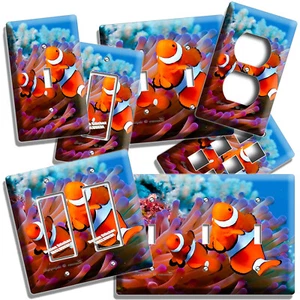 TROPICAL SEA CORAL CLOWN FISH AQUARIUM LIGHT SWITCH OUTLET WALL PLATE HOME DECOR - Picture 1 of 34