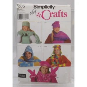 Simplicity Crafts 7005 Fleece Accessories Patterns: Hats Scarves Mittens Bags - - Picture 1 of 2